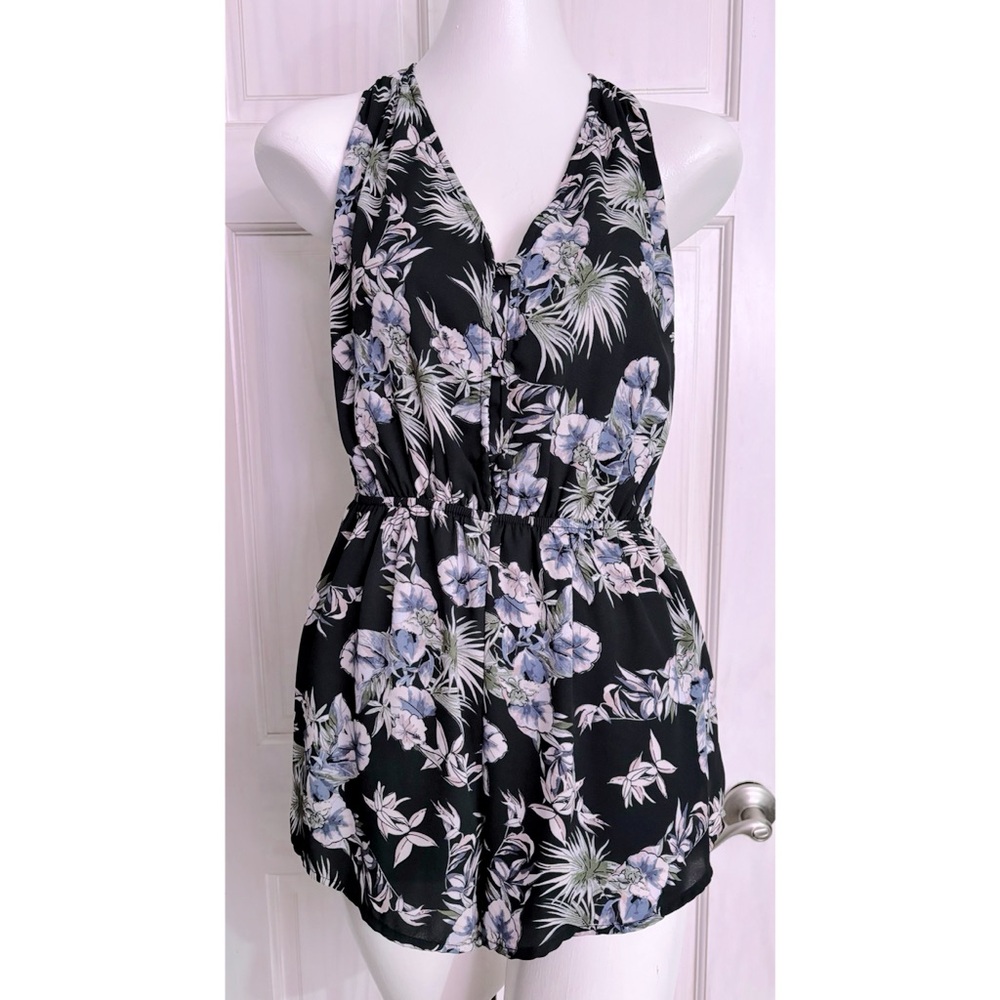 EUC Mahina Romper Size Small - Floral w/Button Front Closure & Tie Back No Flaws